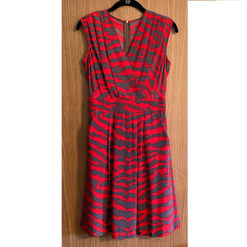 Beth Bowley Red & Gray Abstract Zebra Print Silk Dress - Size: 4